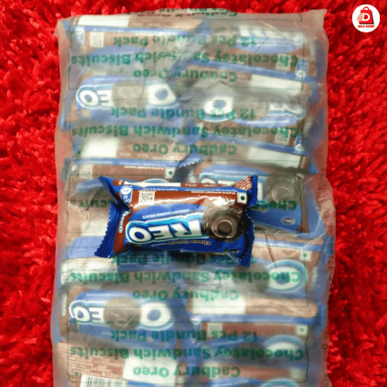 Cadbury Oreo Original Chocolate Sandwich Biscuits 12pcs